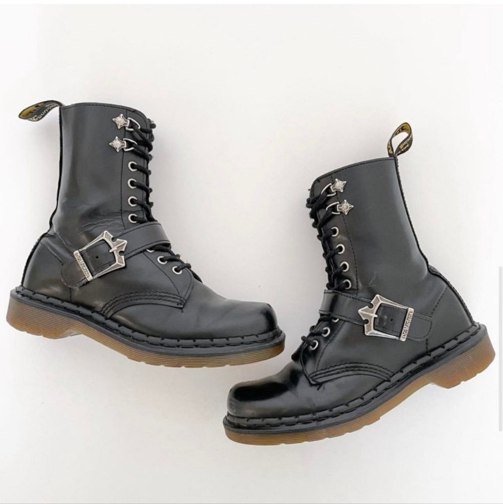 Dr. Marten's England Buckle Boots Size UK 5 US Woman's 7 Black Vintage Lace Up